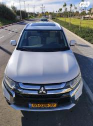 מיצובישי אאוטלנדר Instyle אוט' 7 מק' 2.0 (150 כ"ס) בנזין 2016 למכיר