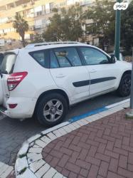 טויוטה RAV4 ארוך 4X4 GLI אוט' 2.0 (158 כ''ס) בנזין 2009 למכירה בקרית 