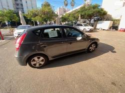 יונדאי i30 Inspire אוט' 1.6 (126 כ''ס) בנזין 2011 למכירה ברמת השרון