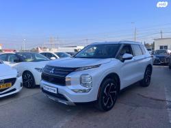 מיצובישי אאוטלנדר Instyle אוט' 7 מק' 2.5 (181 כ"ס) בנזין 2021 למכיר
