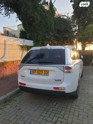 מיצובישי אאוטלנדר Instyle אוט' 5 מק' 2.0 (150 כ"ס) בנזין 2015 למכירה בחדרה