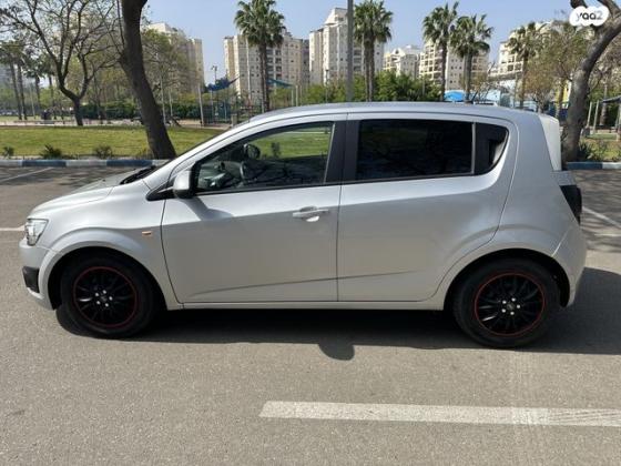 שברולט סוניק LS הצ'בק אוט' 1.4 (101 כ''ס) בנזין 2011 למכירה בנתניה