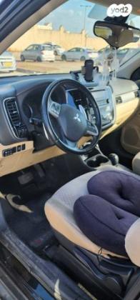 מיצובישי אאוטלנדר Instyle אוט' 7 מק' 2.0 (150 כ"ס) בנזין 2013 למכירה ברחובות