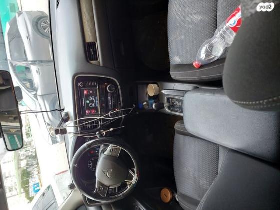 מיצובישי אאוטלנדר Instyle אוט' 7 מק' 2.0 (150 כ"ס) בנזין 2016 למכירה בנתניה