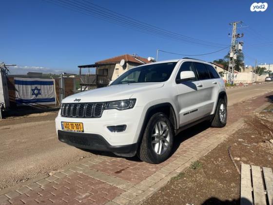 ג'יפ / Jeep גרנד צ'ירוקי 4X4 Laredo אוט' 5 מק' 3.6 (286 כ''ס) בנזין 2018 למכירה בפוריה נווה עובד