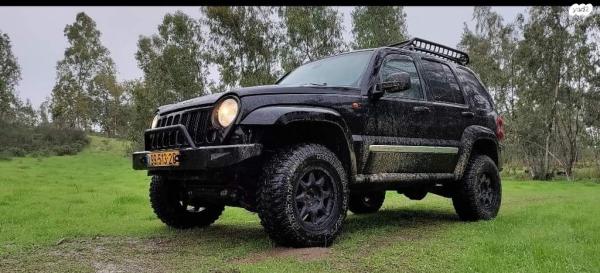 ג'יפ / Jeep ליברטי (עד 2013) 4X4 Limited אוט' דיזל 2.8 (163 כ''ס) דיזל 2005 למכירה באשדוד