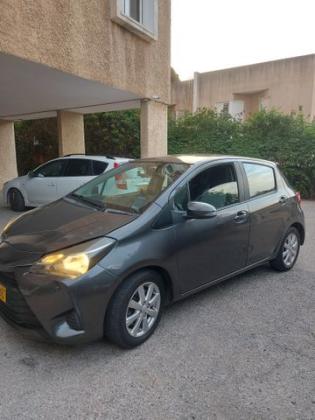 טויוטה יאריס Sol אוט' 1.5 (112 כ"ס) בנזין 2017 למכירה בהרצליה