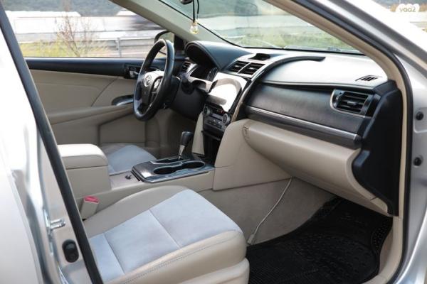 טויוטה קאמרי XLE הייבריד אוט' 2.5 (158 כ"ס) בנזין 2014 למכירה ביגור