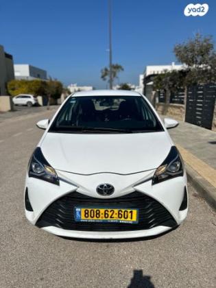 טויוטה יאריס Sol אוט' 1.5 (112 כ"ס) בנזין 2019 למכירה בחיפה