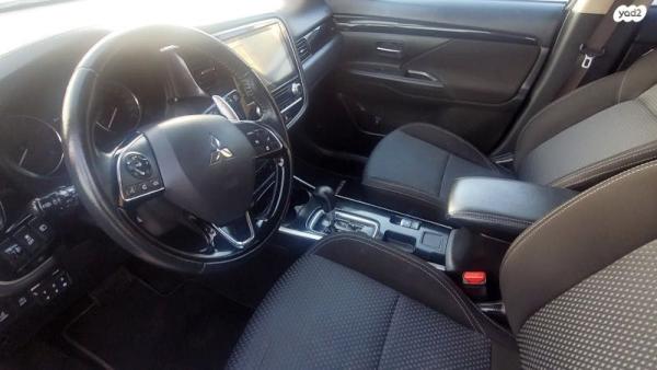 מיצובישי אאוטלנדר Intense אוט' 5 מק' 2.0 (150 כ"ס) בנזין 2020 למכירה בחדרה