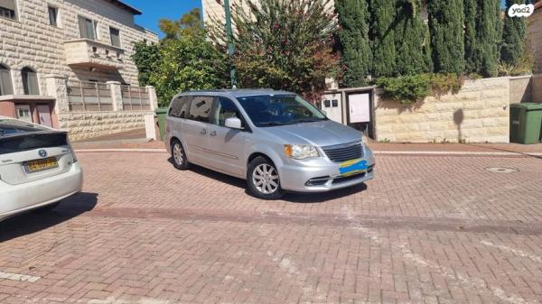 קרייזלר גראנד וויאג'ר Touring K אוט' 7 מק' 3.6 (279 כ"ס) בנזין 2012 למכירה במודיעין מכבים רעות