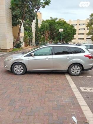 פורד פוקוס Trend סטיישן אוט' 1.6 (125 כ''ס) בנזין 2012 למכירה באלעד