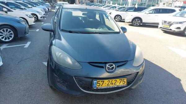 מאזדה H Active אוט' 1.5 (103 כ"ס) בנזין 2012 למכירה בתל אביב יפו