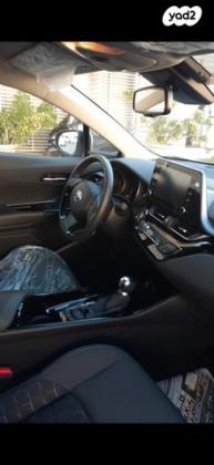 טויוטה C-HR Style B-Top אוט' 1.8 (98 כ''ס) בנזין 2021 למכירה בתל אביב יפו