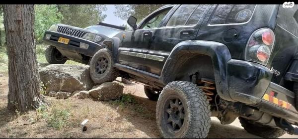 ג'יפ / Jeep ליברטי (עד 2013) 4X4 Limited אוט' דיזל 2.8 (163 כ''ס) דיזל 2005 למכירה באשדוד