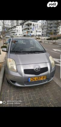 טויוטה יאריס Sol רובוטית 1.3 (87 כ"ס) בנזין 2007 למכירה בבאר יעקב