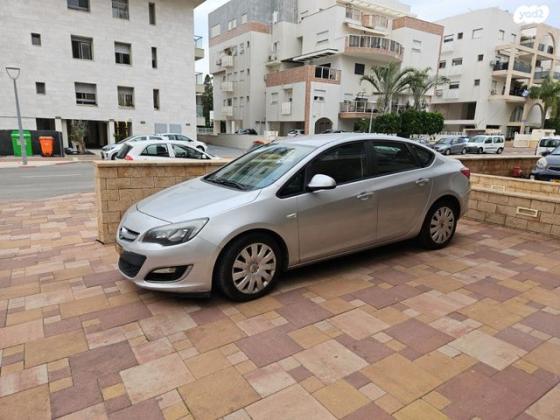 אופל אסטרה Berlina Enjoy סדאן אוט' 1.4 (140 כ"ס) בנזין 2013 למכירה בנהריה