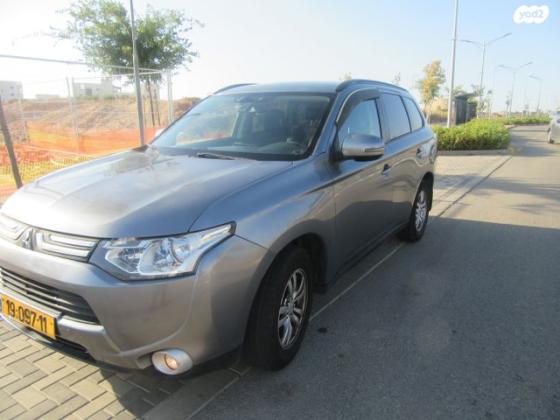 מיצובישי אאוטלנדר Instyle אוט' 7 מק' 2.0 (150 כ"ס) בנזין 2013 למכירה בחריש