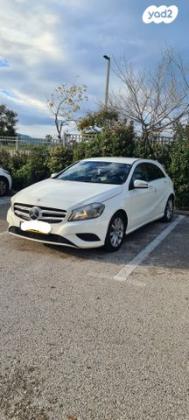 מרצדס A-Class A180 Style סדאן אוט' 1.6 (122 כ''ס) בנזין 2015 למכירה בכפר כמא