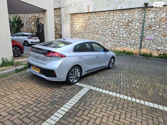 יונדאי איוניק Premium הייבריד אוט' 1.6 (141 כ"ס) בנזין 2019 למכירה בחיפה