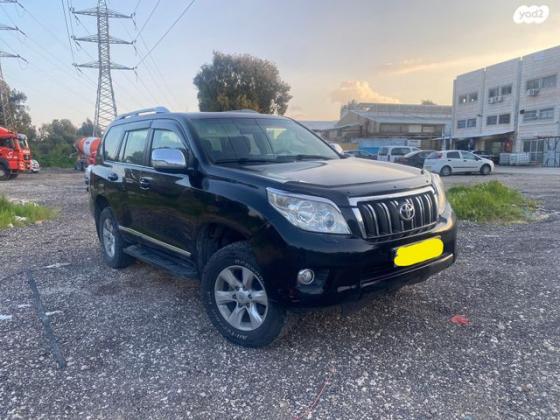 טויוטה לנד קרוזר ארוך Select 60th אוט' דיזל 7 מק' 3.0 (190 כ"ס) דיזל 2011 למכירה בחיפה