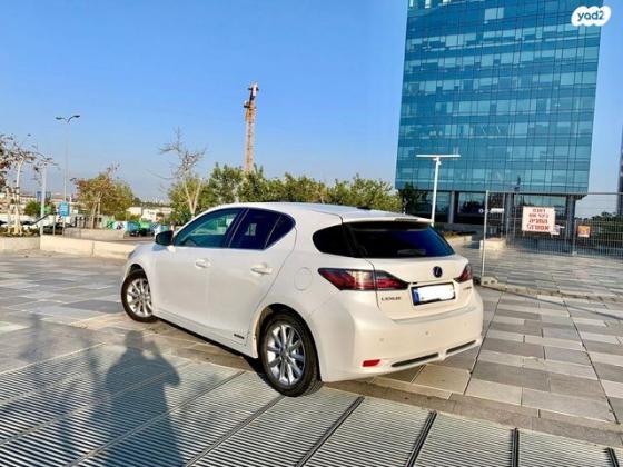לקסוס CT200H Special Edition הייבריד אוט' 1.8 (134 כ"ס) בנזין 2013 למכירה באור יהודה