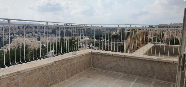 לואי ליפסקי 43 (רמות)