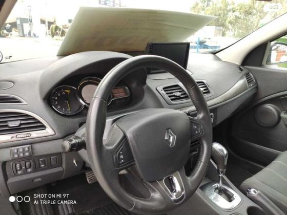 רנו מגאן אסטייט/ גראנד טור Expression אוט' 1.2 (132 כ''ס) בנזין 2016 למכירה בראשון לציון