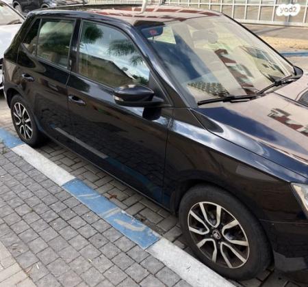 סקודה פאביה Active ידני 1.2 (90 כ''ס) בנזין 2017 למכירה בתל אביב יפו