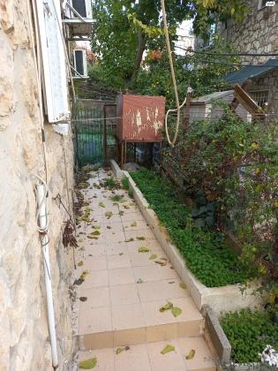 יהודה הנשיא 13 (קטמון א-ו)