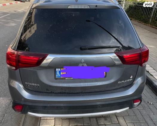 מיצובישי אאוטלנדר Instyle אוט' 7 מק' 2.0 (150 כ"ס) בנזין 2018 למכירה בהרצליה
