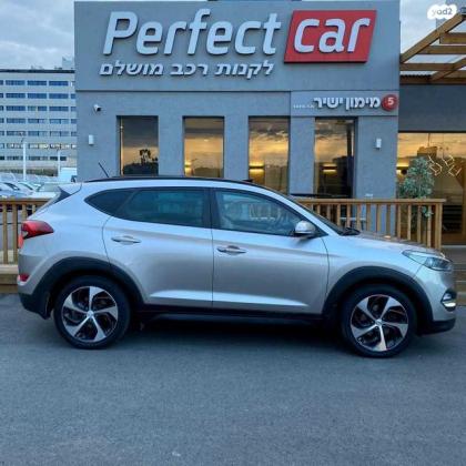 יונדאי טוסון Luxury אוט' בנזין 2.0 (155 כ"ס) בנזין 2018 למכירה בפתח תקווה