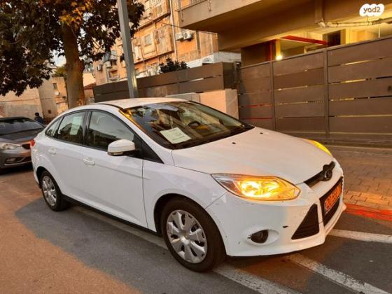 פורד פוקוס Trend סדאן אוט' 1.6 (125 כ"ס) בנזין 2013 למכירה בחולון
