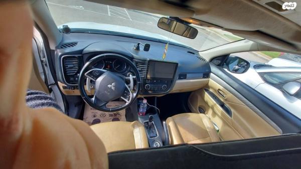 מיצובישי אאוטלנדר 4X4 Elite אוט' 7 מק' 2.0 (150 כ''ס) [2012-2015] בנזין 2014 למכירה בטירת צבי