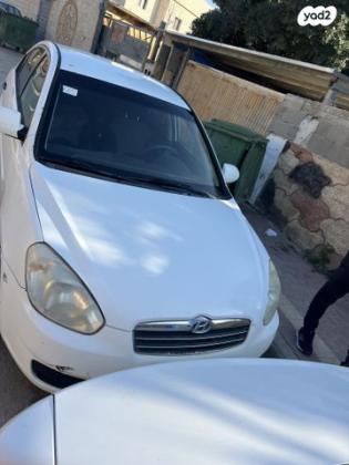 יונדאי אקסנט (עד 2012) GL אוט' 1.4 (97 כ''ס) בנזין 2010 למכירה בחורה