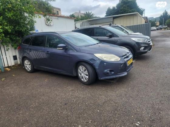 פורד פוקוס Trend סטיישן אוט' 1.6 (125 כ''ס) בנזין 2012 למכירה בטירת כרמל