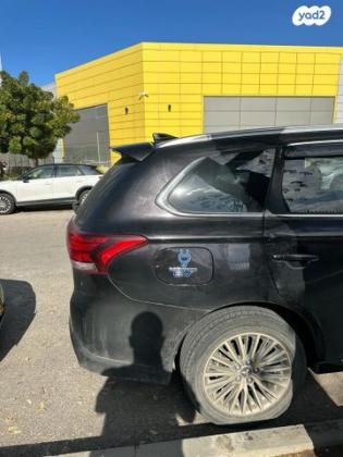 מיצובישי אאוטלנדר PHEV 4X4 Supreme הייבריד אוט' 5 מק' 2.4 (135 כ''ס) היברידי חשמל / בנזין 2021 למכירה בבית אריה u002F עופרים