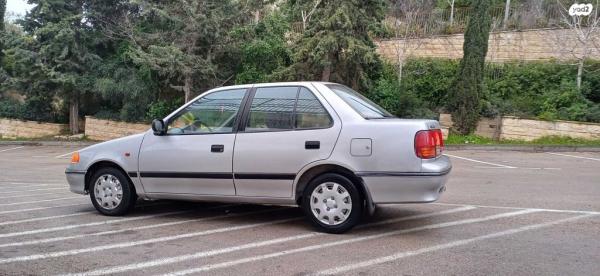 סוזוקי סוויפט GLX סדאן אוט' 1.3 (85 כ''ס) [2001-2003] בנזין 2001 למכירה בקרית מוצקין