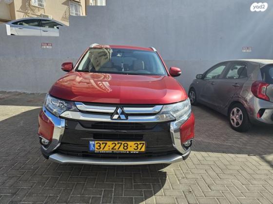מיצובישי אאוטלנדר Instyle אוט' 7 מק' 2.0 (150 כ"ס) בנזין 2015 למכירה בבת ים