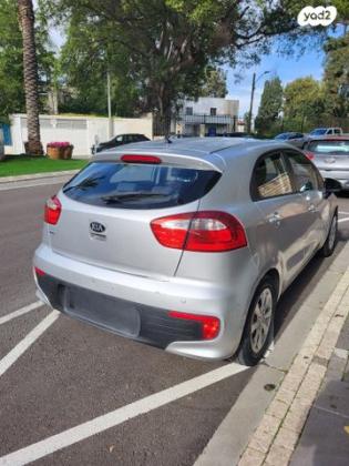 קיה ריו LX הצ'בק אוט' 1.4 (109 כ''ס) בנזין 2015 למכירה ברמת גן