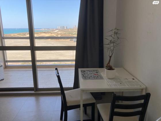 יוניצמן 21 (חוף הצוק)