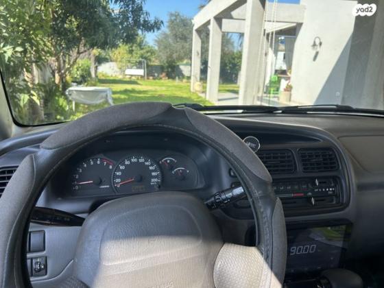 סוזוקי גרנד ויטרה 4X4 JLX אוט' 3 דל' 1.6 (93 כ''ס) בנזין 2001 למכירה בכפר יעבץ