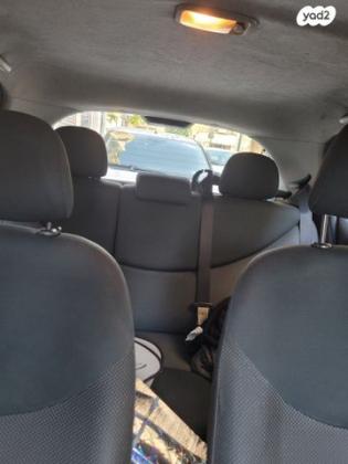 טויוטה יאריס Sol אוט' 1.3 (87 כ''ס) בנזין 2005 למכירה בתל אביב יפו