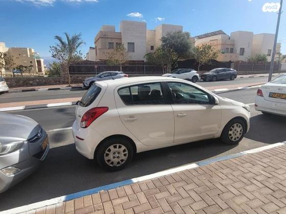 יונדאי i20 Insight אוט' 1.4 (100 כ"ס) בנזין 2013 למכירה באילת