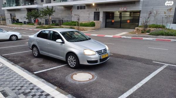 פולקסווגן ג'טה Manager אוט' 1.6 (102 כ''ס) בנזין 2011 למכירה בחיפה