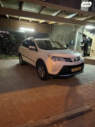 טויוטה RAV4 ארוך 4X4 Premium אוט' 2.0 (151 כ''ס) בנזין 2015 למכירה בשפרעם
