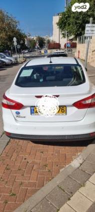 פורד פוקוס Trend סדאן אוט' 1.6 (125 כ"ס) בנזין 2013 למכירה בחולון