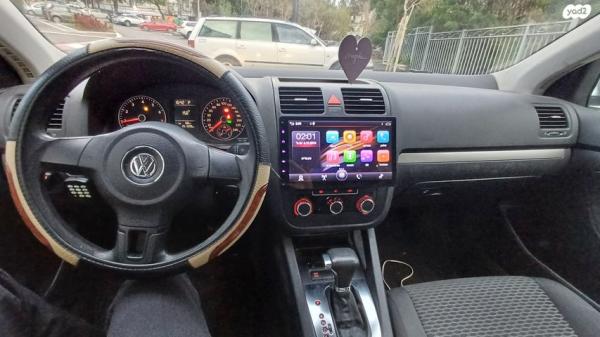 פולקסווגן ג'טה Manager אוט' 1.6 (102 כ''ס) בנזין 2011 למכירה בחיפה