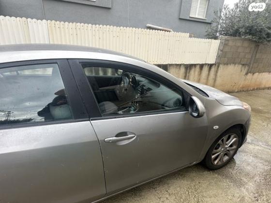 מאזדה i Active סדאן אוט' 1.6 (105 כ''ס) בנזין 2009 למכירה בטירה