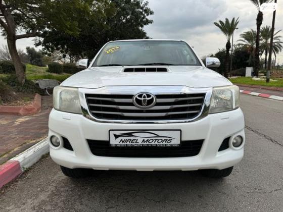 טויוטה היילקס ויגו 4X4 4X4 דאבל קבינה אוט' דיזל 3.0 (171 כ''ס) דיזל 2013 למכירה בחולון